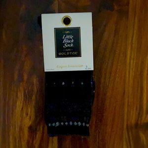 Gold toe 2 pair women’s 6-9 NWT